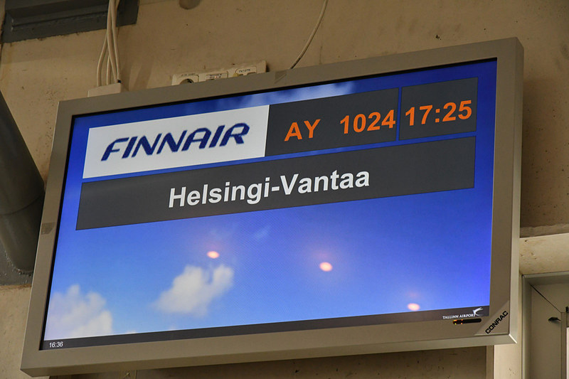ヘルシンキ行きAY1024便への搭乗待ち