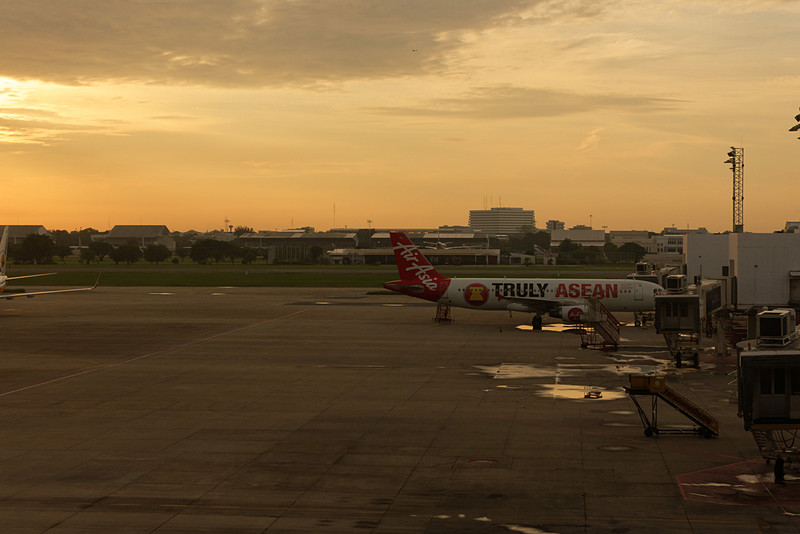 エアアジアの早朝便でブリーラムに向かった