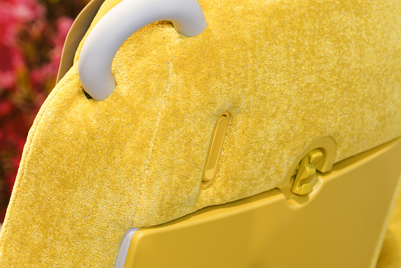 シート背面の物掛けフック