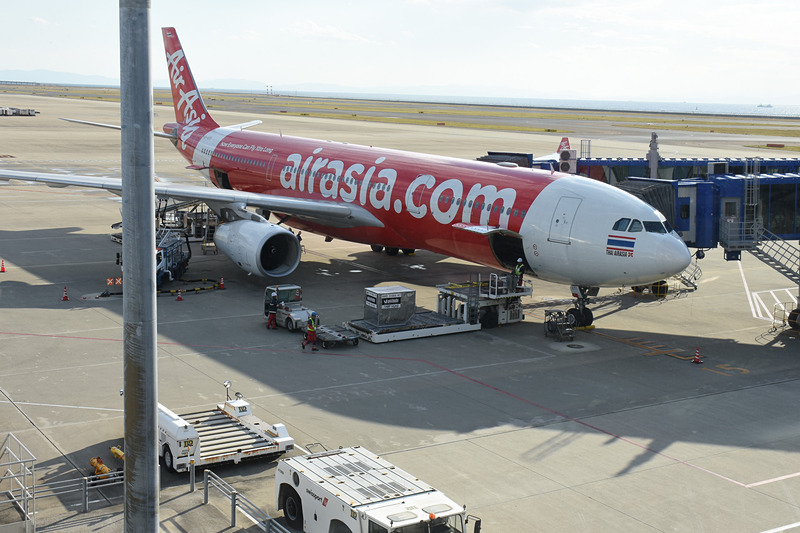 スポットに駐機するXJ639便