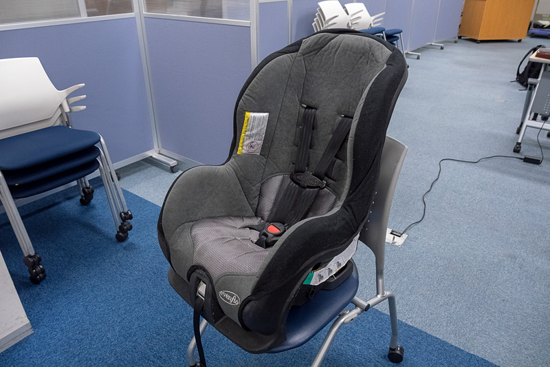 座位を保つのが難しい人のために用意している上体固定補助具の「アシストシート」