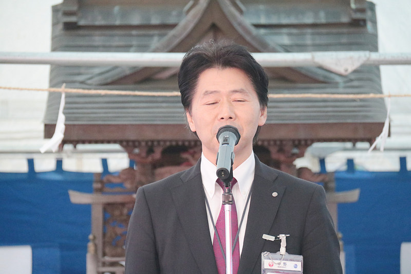 あいさつをしているJALの成田空港支店長 中野氏