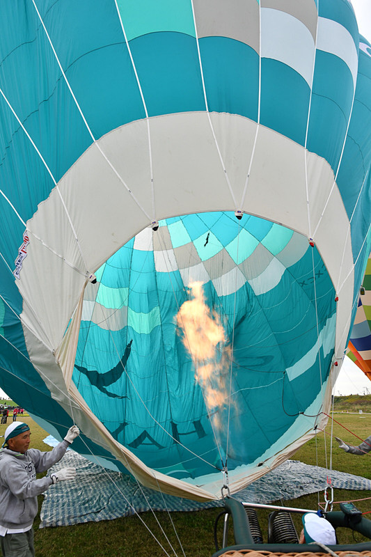 するとバルーンが上方に立ち上がる