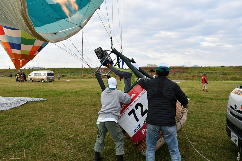 寝かせていたゴンドラも起き上がる