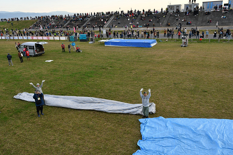 ちょっと目を離すと、もう浮いてる