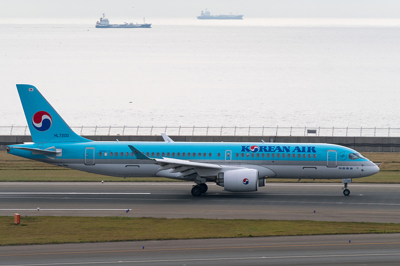 釜山発のKE753便がセントレアに到着