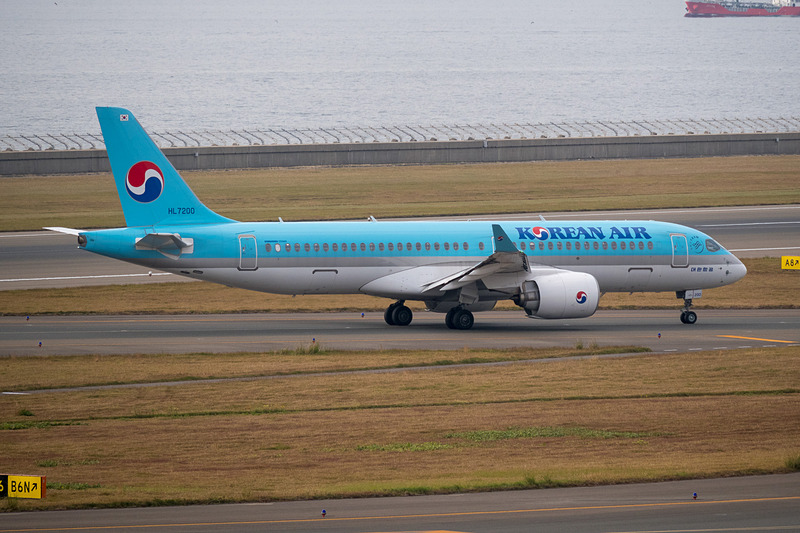 釜山発のKE753便がセントレアに到着