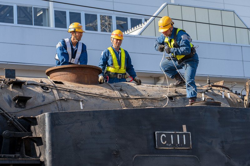 1975年に廃車になったあとは北海道で静態保存されていたというSL。ホコリがかぶっていたり錆びついていたりと年季を感じる姿ですが、やっぱりSLはかっこいい！
