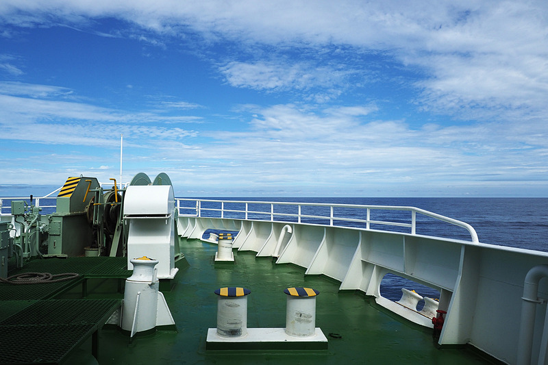 今回は波一つない非常に穏やかな船旅でした