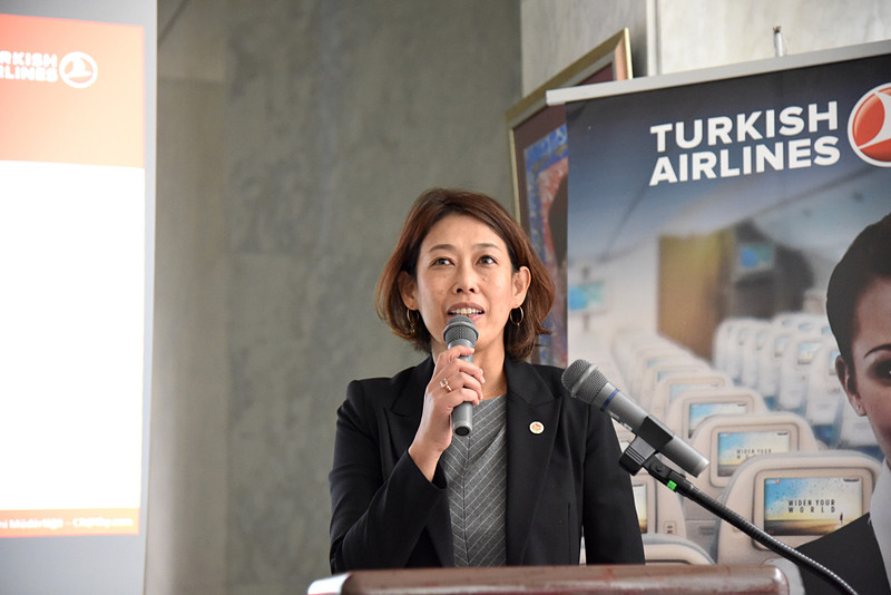 「よっ得！ イスタンブール」を紹介するターキッシュ エアラインズ 東京支社 旅客営業部の堀直美氏
