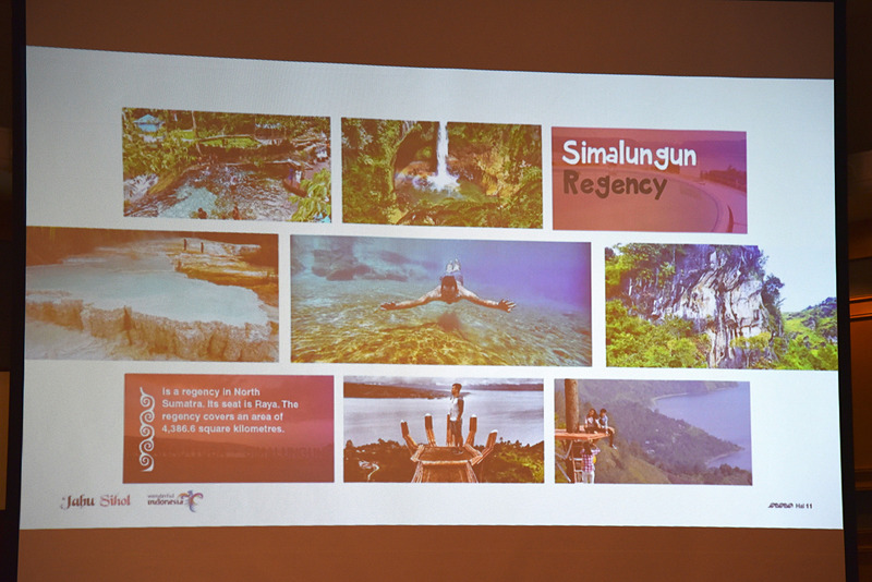 Simalungun県は透明度の高い水と滝などの自然がポイント