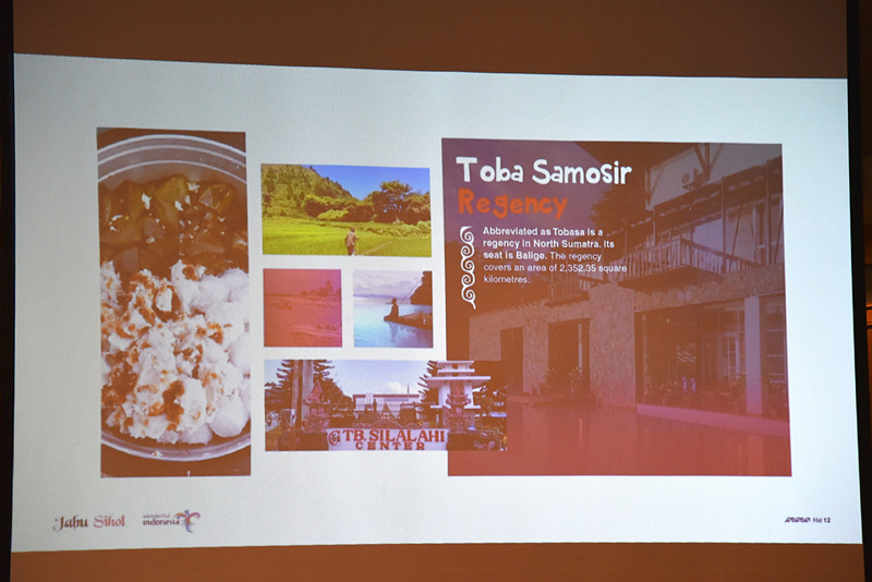 Taba Samosir県ではお米とブラウンシュガーで作った伝統的なフードをぜひ味わってとのこと