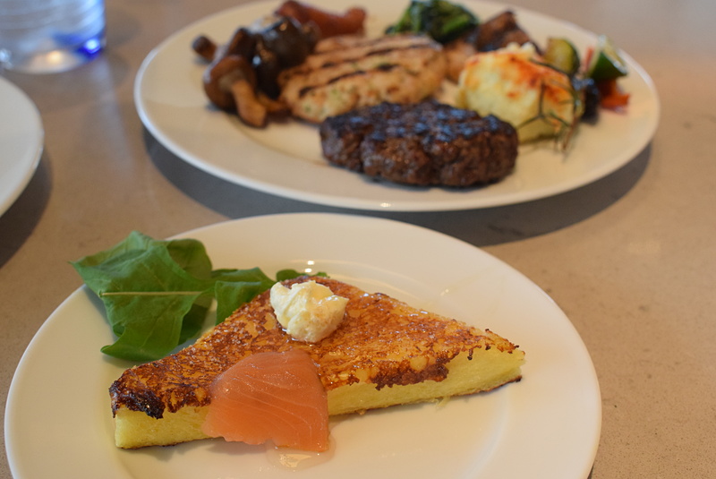 実食第2弾は、フレンチトースト、肉料理＆ソテー