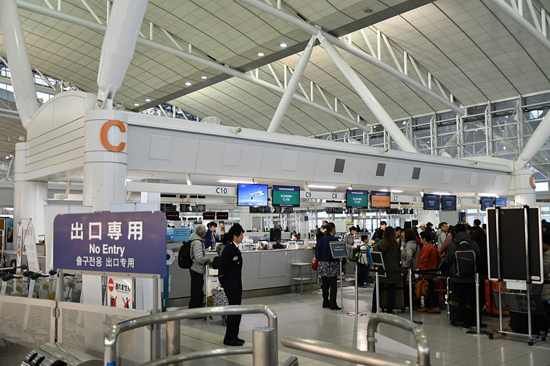 シンガポール航空が使用するCチェックインカウンター