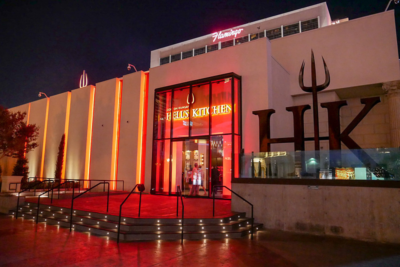 イギリスのテレビ番組をモチーフとして、現在ラスベガスで最も注目を集めているレストラン「Hell's Kitchen」