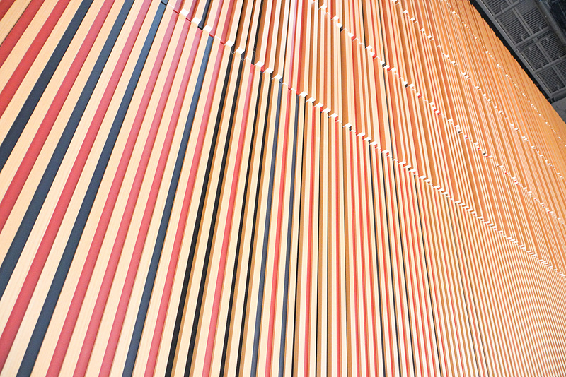 ホール壁面の造作