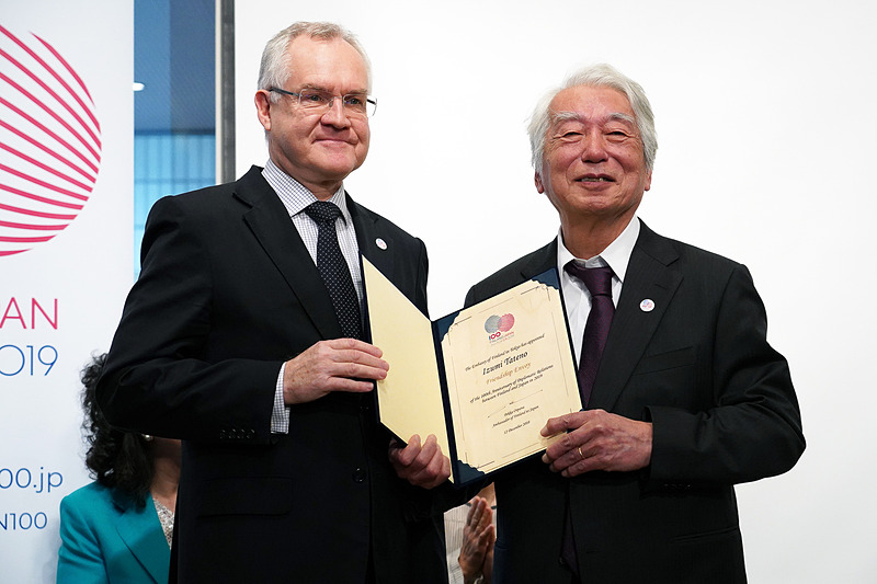 「左手のピアニスト」として知られるフィンランド在住の舘野泉さん