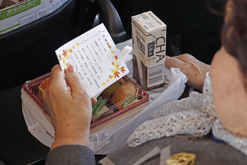 添えられたお品書きを楽しそうに読んでいる人が多かった