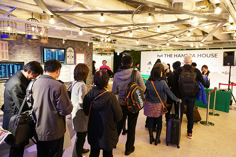 12月19日～21日の3日間限定で5階特設コーナーにて開業記念チケットなどが当たる抽選会を実施中