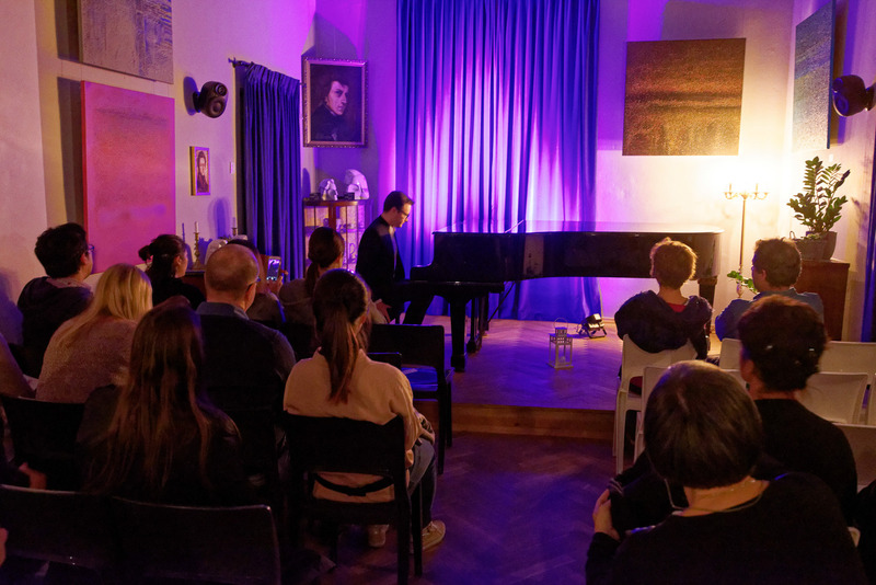 ショパン国際ピアノコンクールで入賞経験もあるという人物がショパンを演奏した