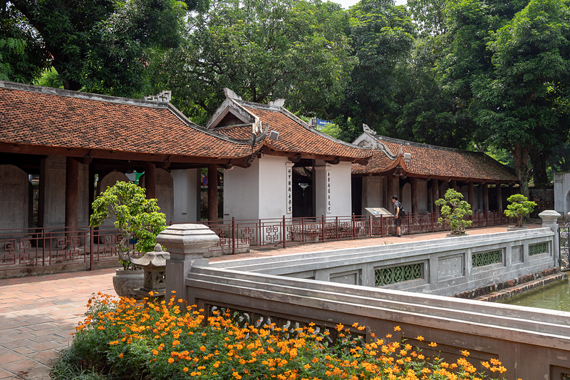 そして、世界記憶遺産に登録されている亀の石像もここにある