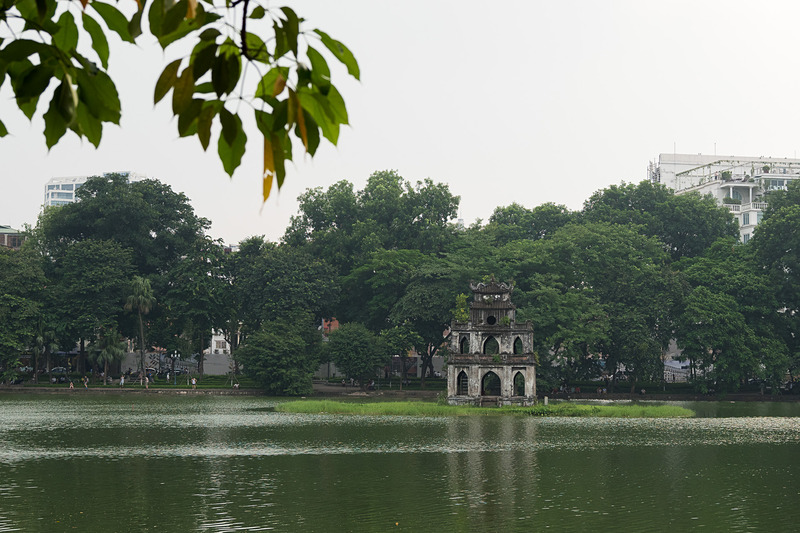 伝説の亀を祭る「亀の塔」