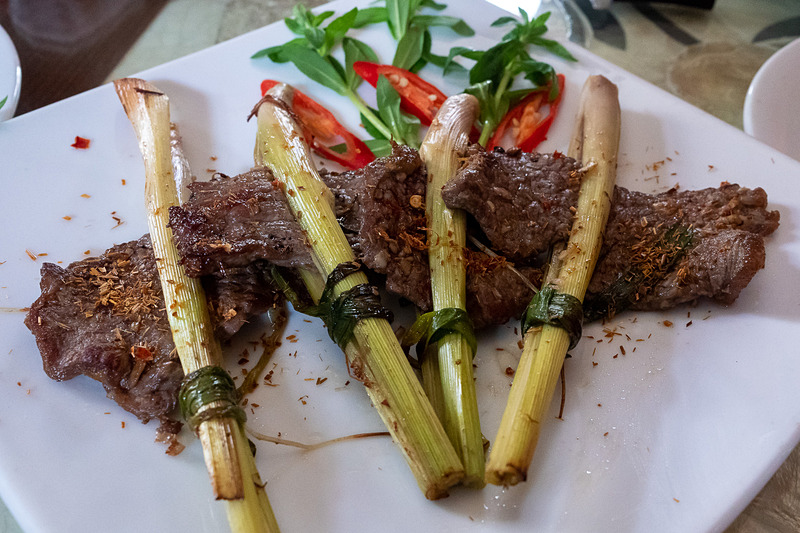 「Wildlotus Restaurant」は西洋風の店内だが、多国籍料理のお店。「スパイス・ルート・ジャーニー」というランチのコースをいただいたところ、東南アジアから中華まで、いろいろな風を感じる料理が登場した