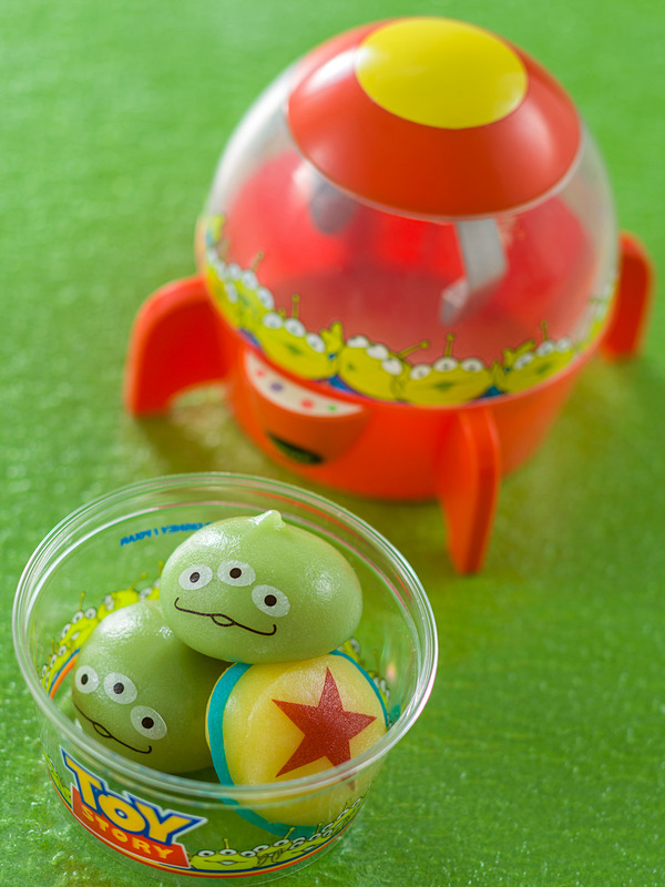 リトルグリーンまん、スーベニアケース付き（980円）