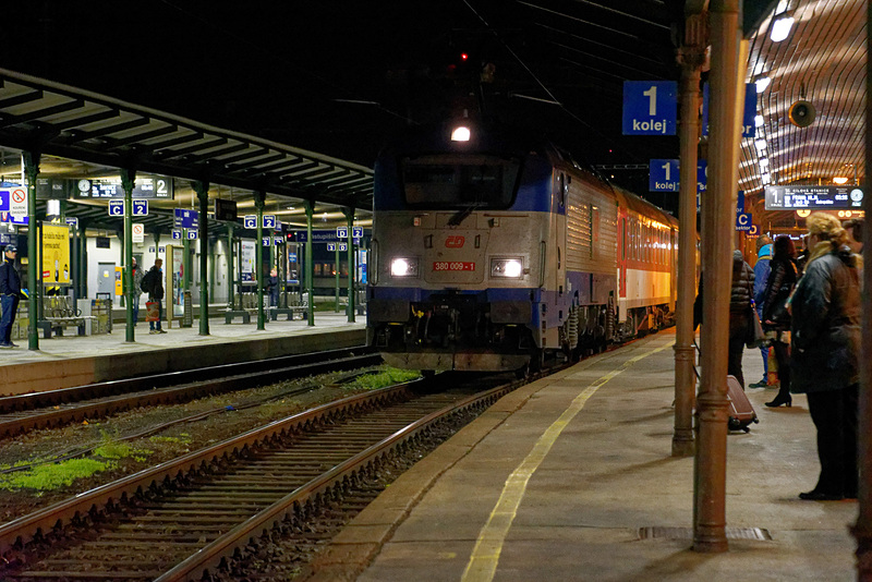 ブルノからプラハ行きの列車に乗車