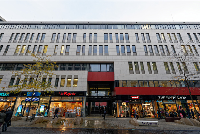 ライプツィヒ大学は建物の一部をテナントとして貸し出すことで運営資金を集めているという