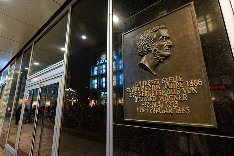 ワーグナーの生家だったところは現在はデパートになっている