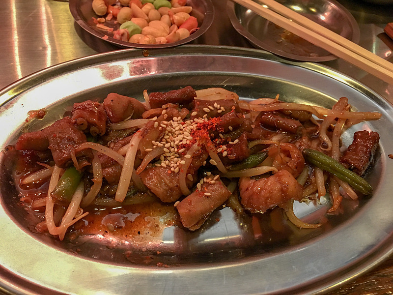 「味噌だれホルモン焼き」