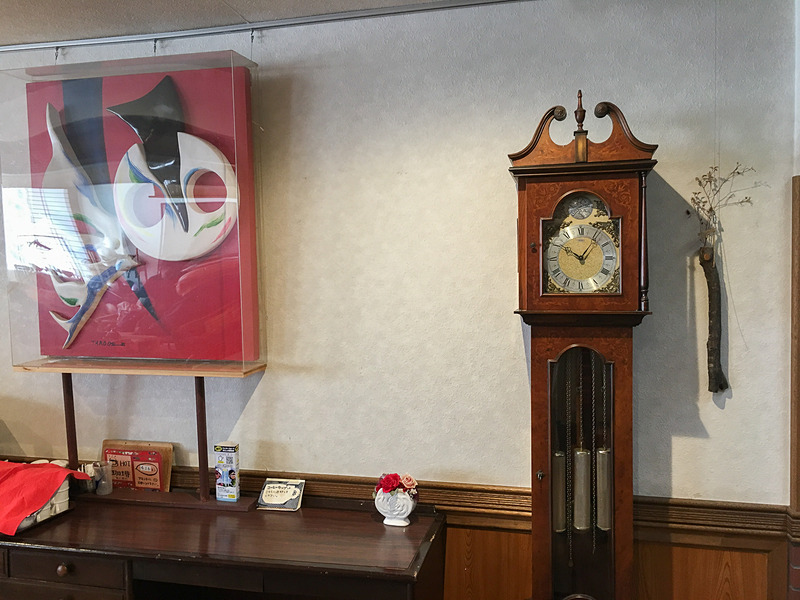 レトロな雰囲気の寛ぎのロビー