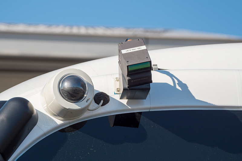 車外に取り付けられているDispatcher用カメラや障害物検知用のLiDAR