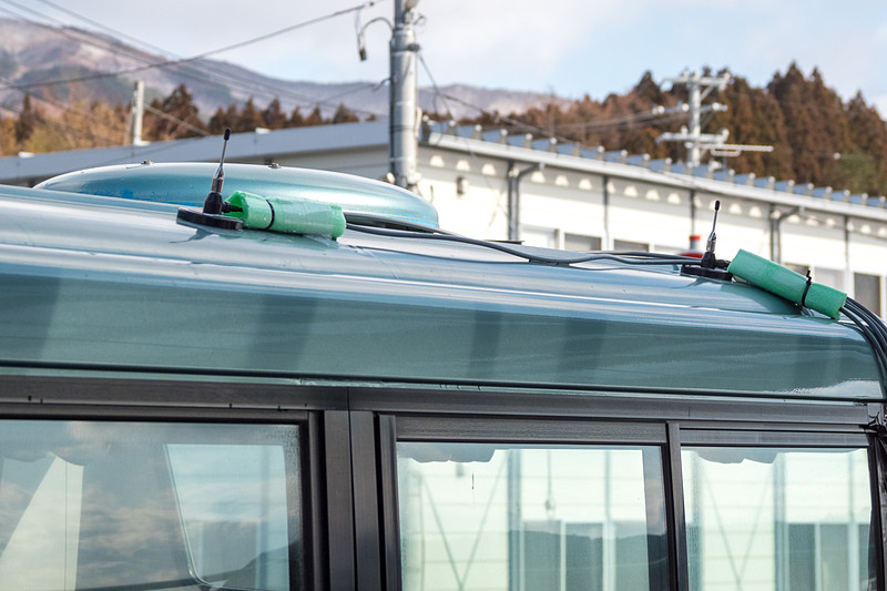 車両側にはITS無線用に4本のアンテナを設置
