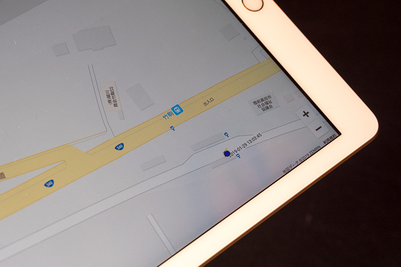 これまでの写真からイメージできるとおり、ホームに停車中のバスの位置がかなり正確に測位できていることが分かる