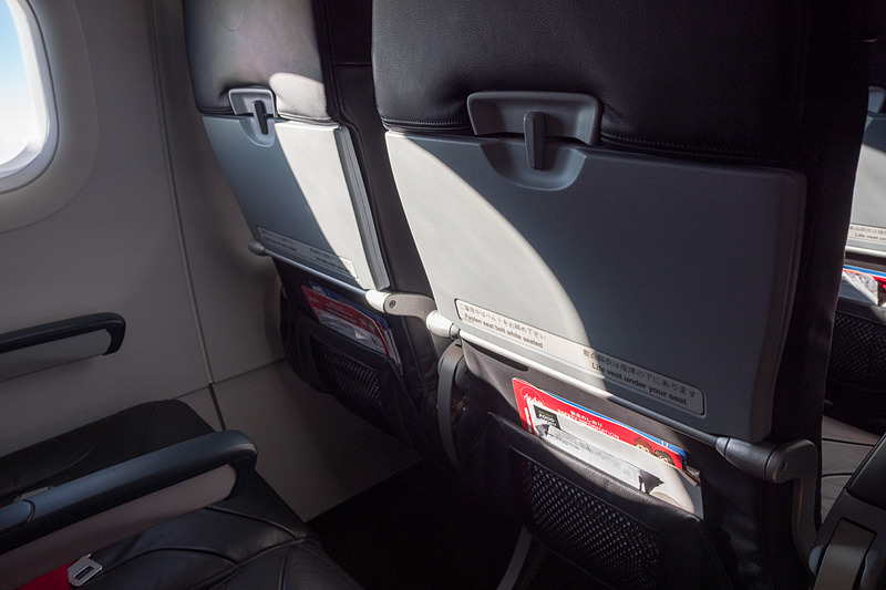 シートテーブル。シンプルな1枚板のタイプ