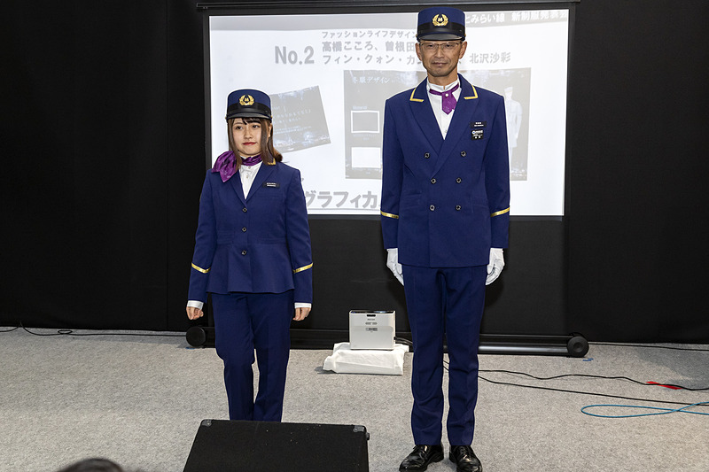 高橋こころさんらのグループのテーマはグラフィカルなおもてなし