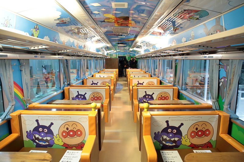 キロ185-26の車内