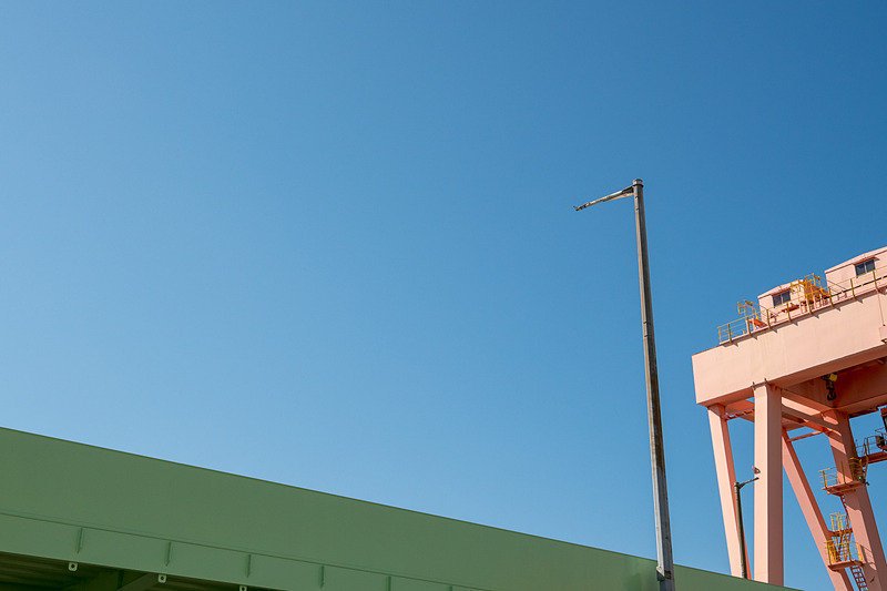 照明のためのポールも、NEXCO西日本がほかの場所から調達したという再利用品