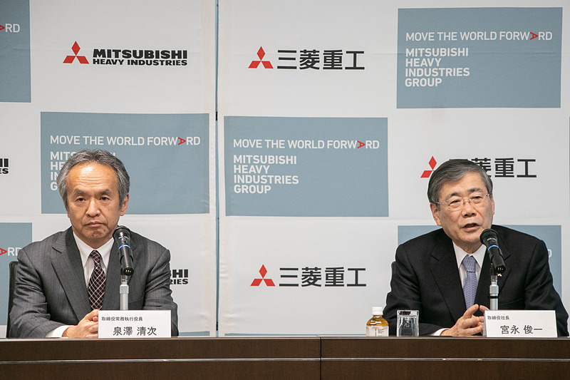 三菱重工は本社で社長交代会見を開いた