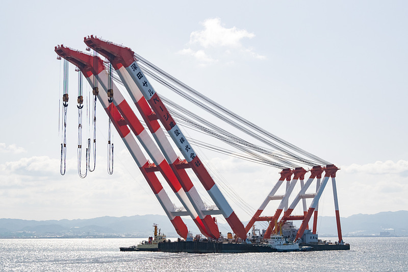 深田サルベージ建設のFC船「武蔵」