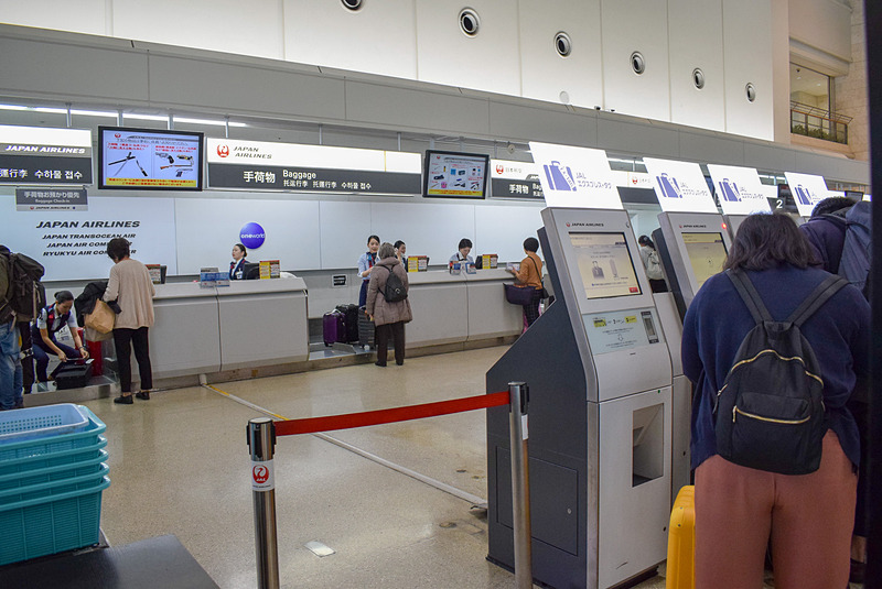 カウンター前もすっきりとした