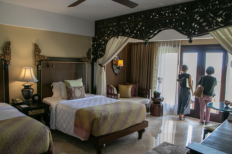 「アヤナ リゾート＆スパ バリ」の客室も、ロビーなどと同様にクラシックな雰囲気