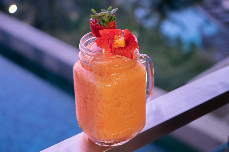 「ユニーク ルーフトップバー＆レストラン」ではインスタ映えする写真を撮りながらメキシコ料理やオリジナルカクテルを楽しむことができる