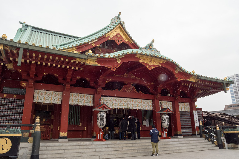一時的に小雪が舞ったこの日の神田明神