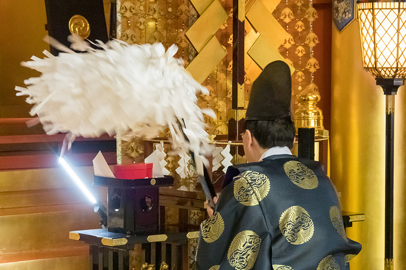 お祓いや祝詞奏上、鈴払い、玉串奉奠と粛々と神事が進められた