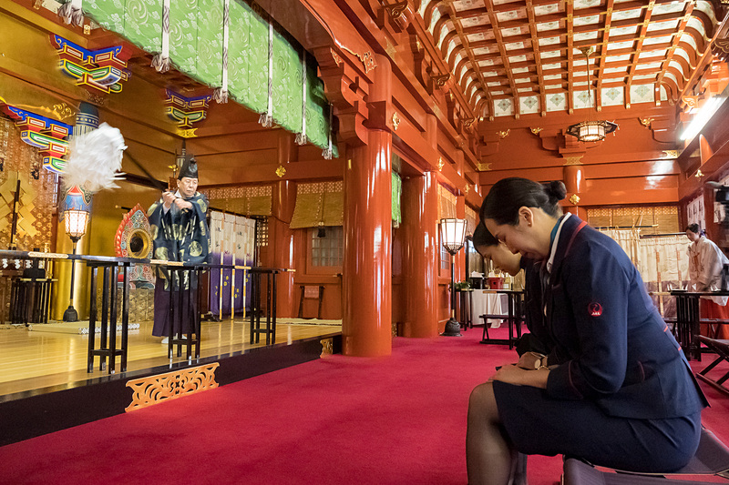 お祓いや祝詞奏上、鈴払い、玉串奉奠と粛々と神事が進められた