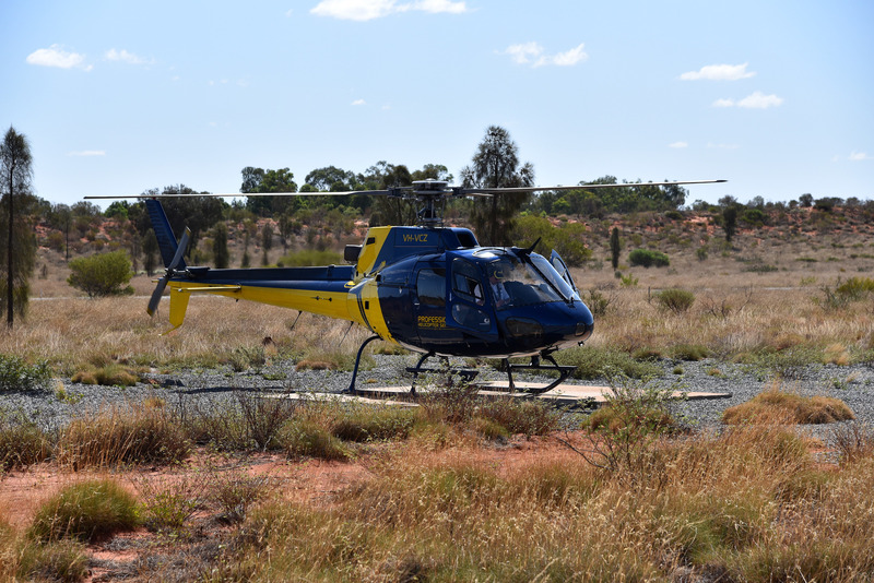 使用機材はエアバス AS350 BA型機 ”Squirrel”