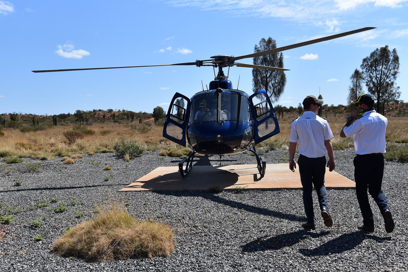 安全に気をつけながら乗り込む